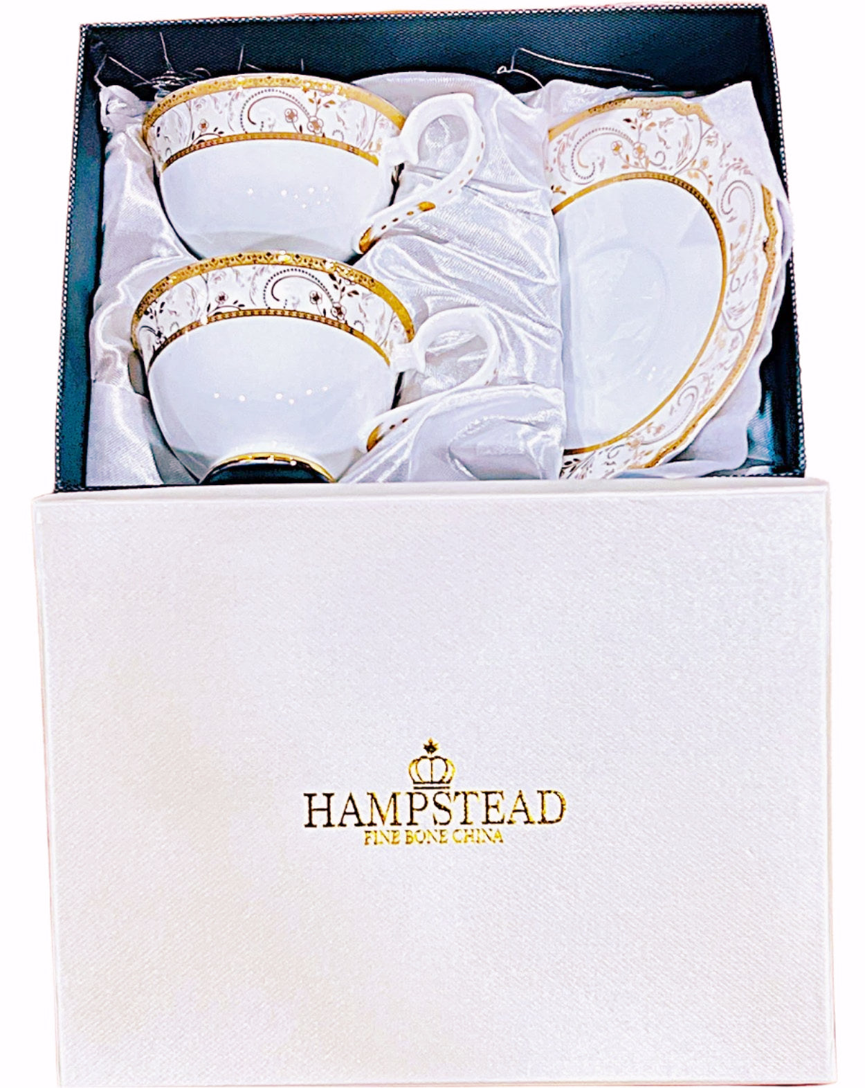 Teacup & Saucer Set of 2 Fine bone china Paris Gold collection