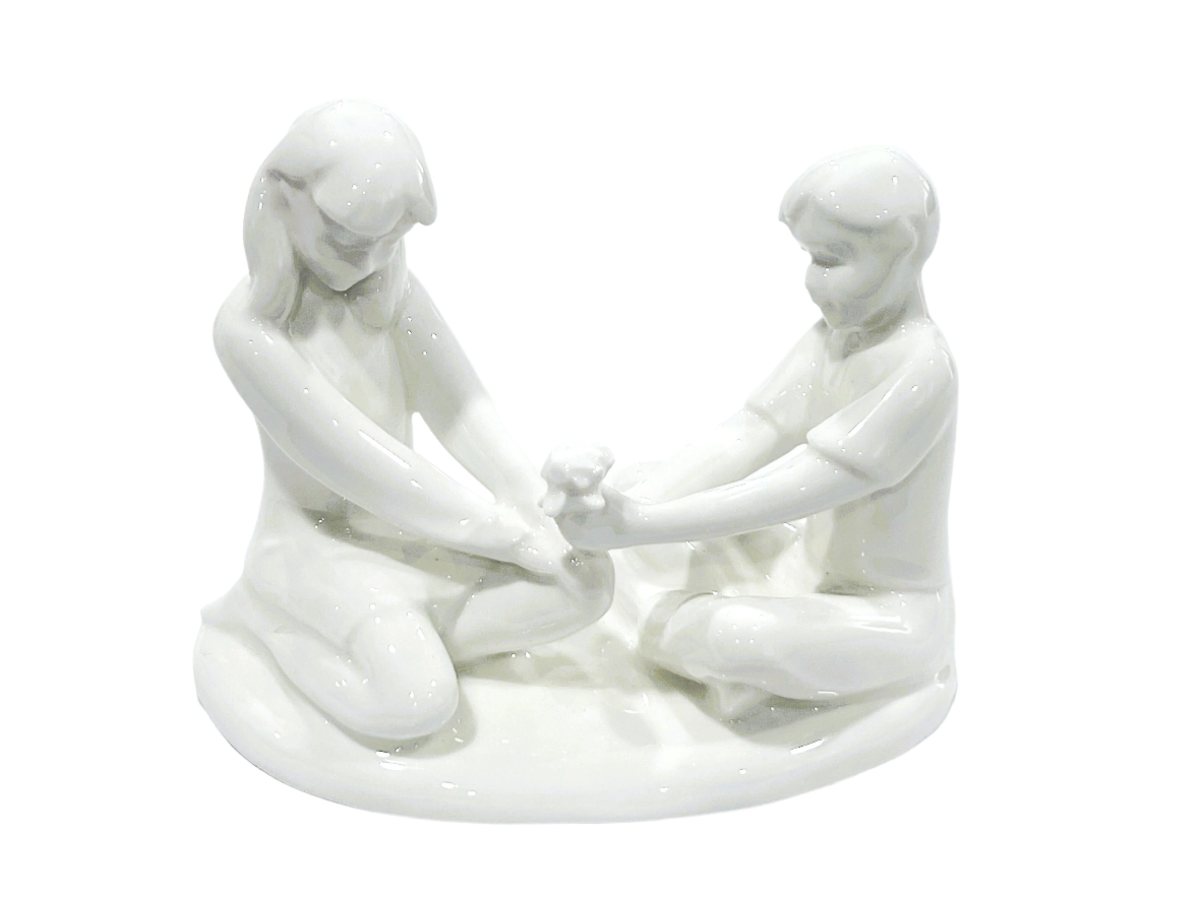 Royal Doulton Gift of Friendship Figurine HN4446 Bone China Made in England