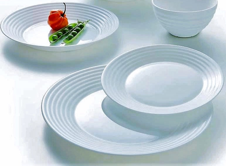Luminarc Dinnerware 18 Piece Set Tempered Glass Harena Collection White.