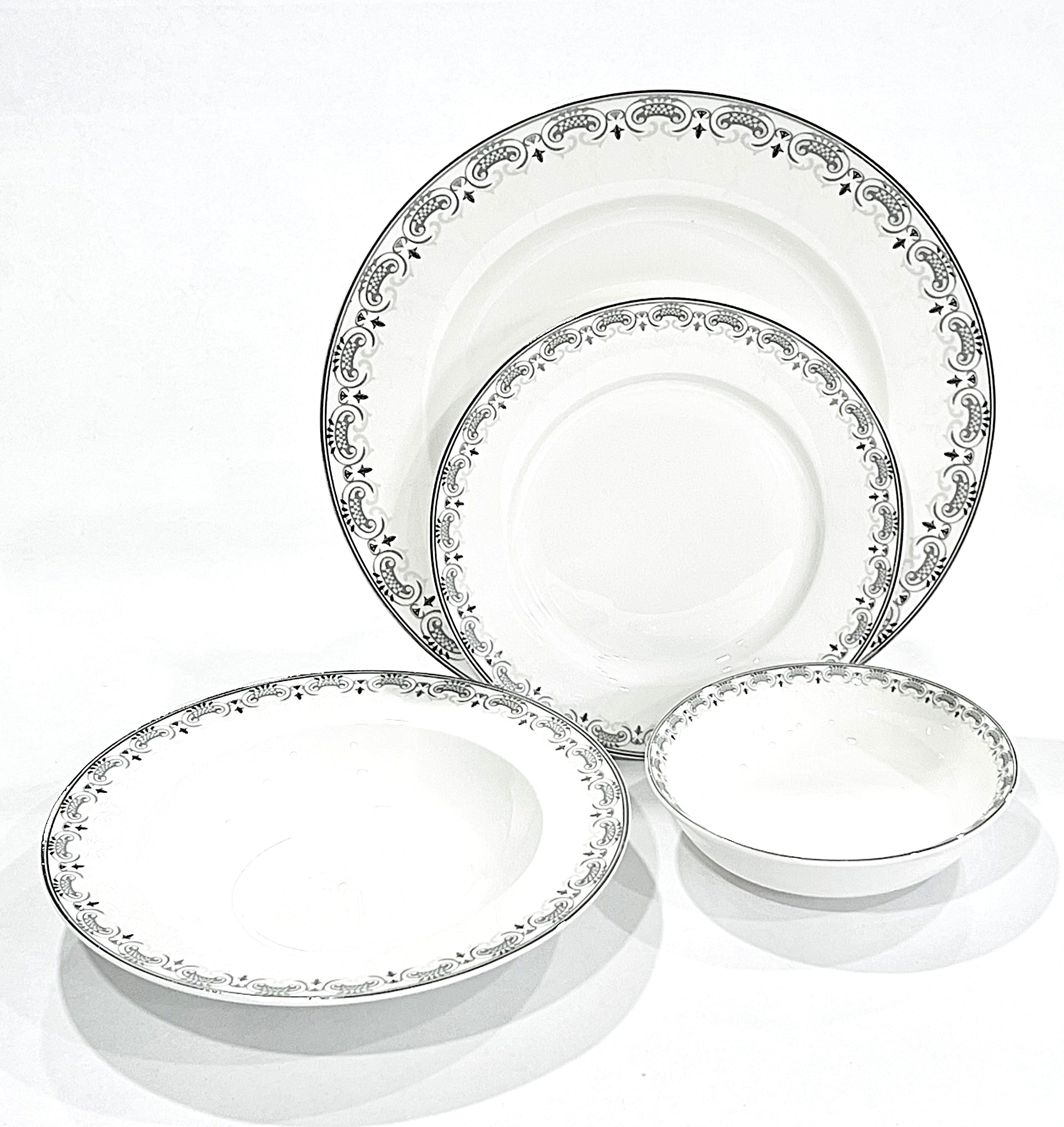 24 Piece dinner set Bone china