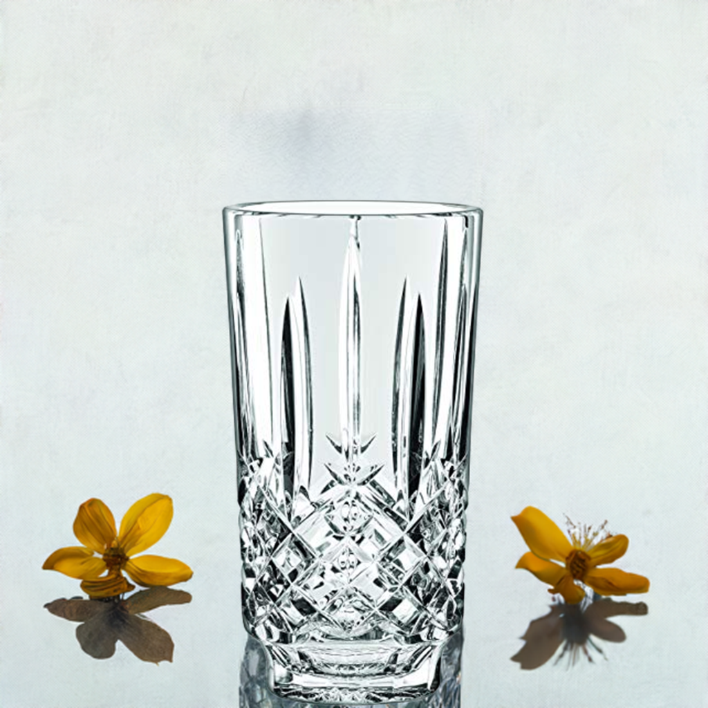 Vase Crystal Waterford Markham Marquis Collection 9"tall X 5"diameter