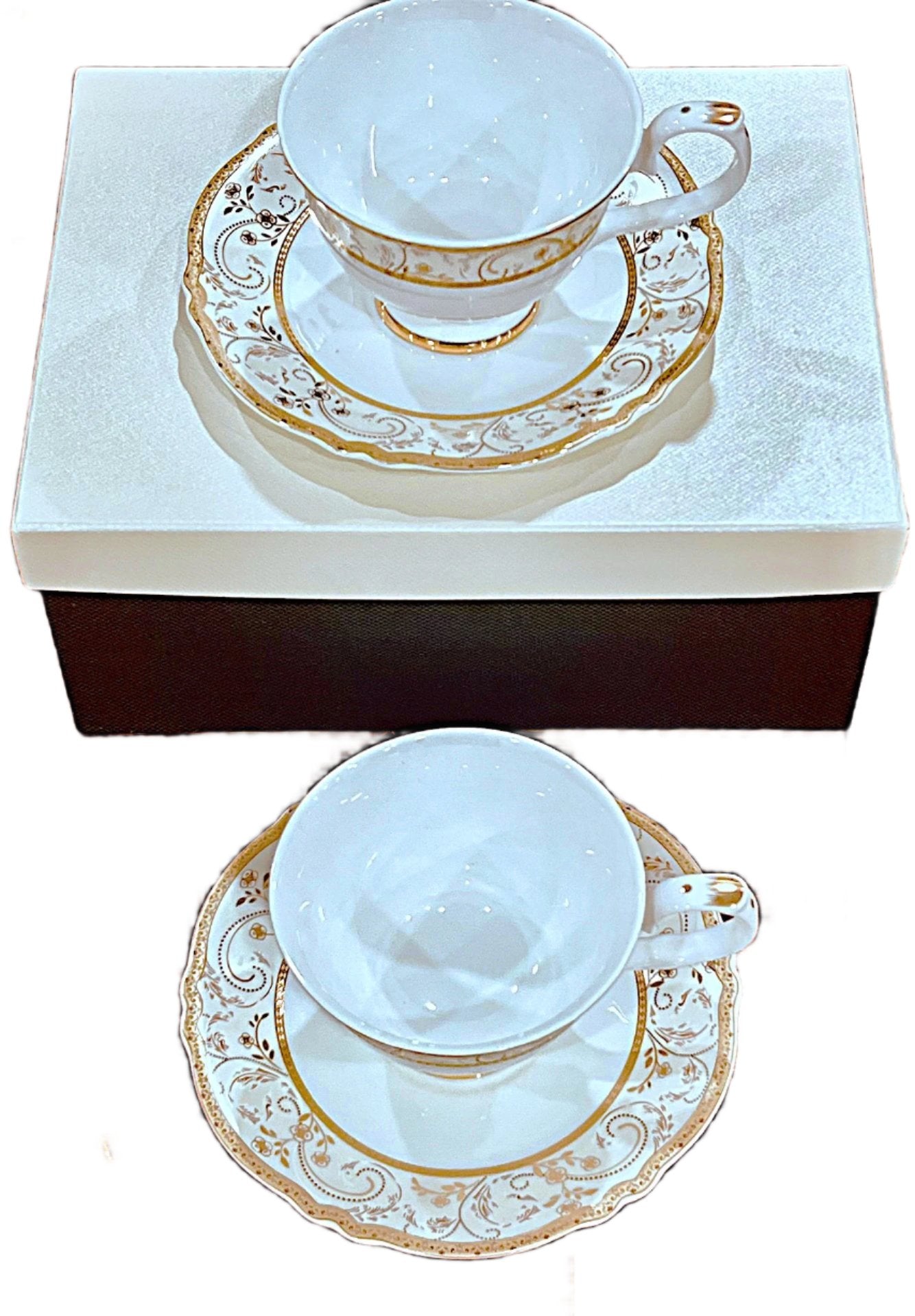 Teacup & Saucer Set of 2 Fine bone china Paris Gold collection