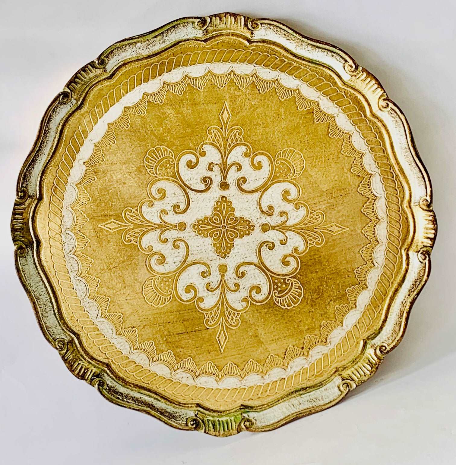 Florentine Tray gold Painted in Italy 44CM Round - Royal Gift