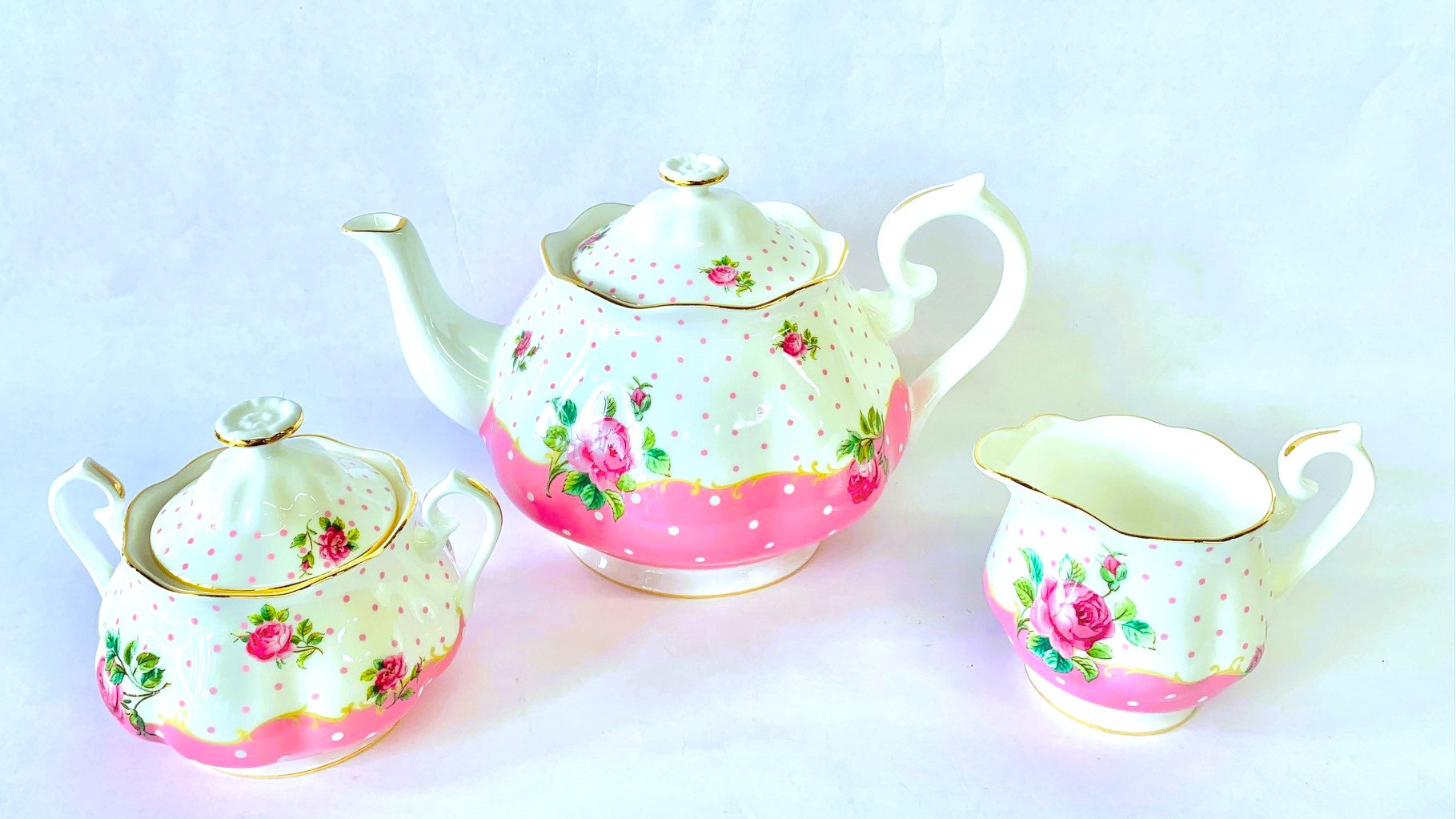 Royal Albert 3-Piece New Country Roses Tea Party Cheeky Pink Set