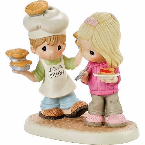 Precious Moments I Only Have Pies For you Figurine Bisque