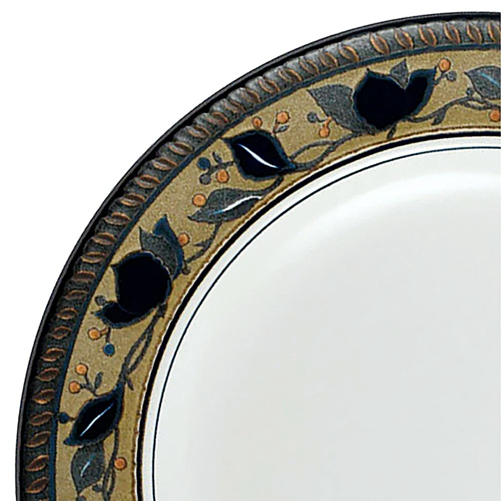 Mikasa Arabella Dinner plate with intricate border design on a white background