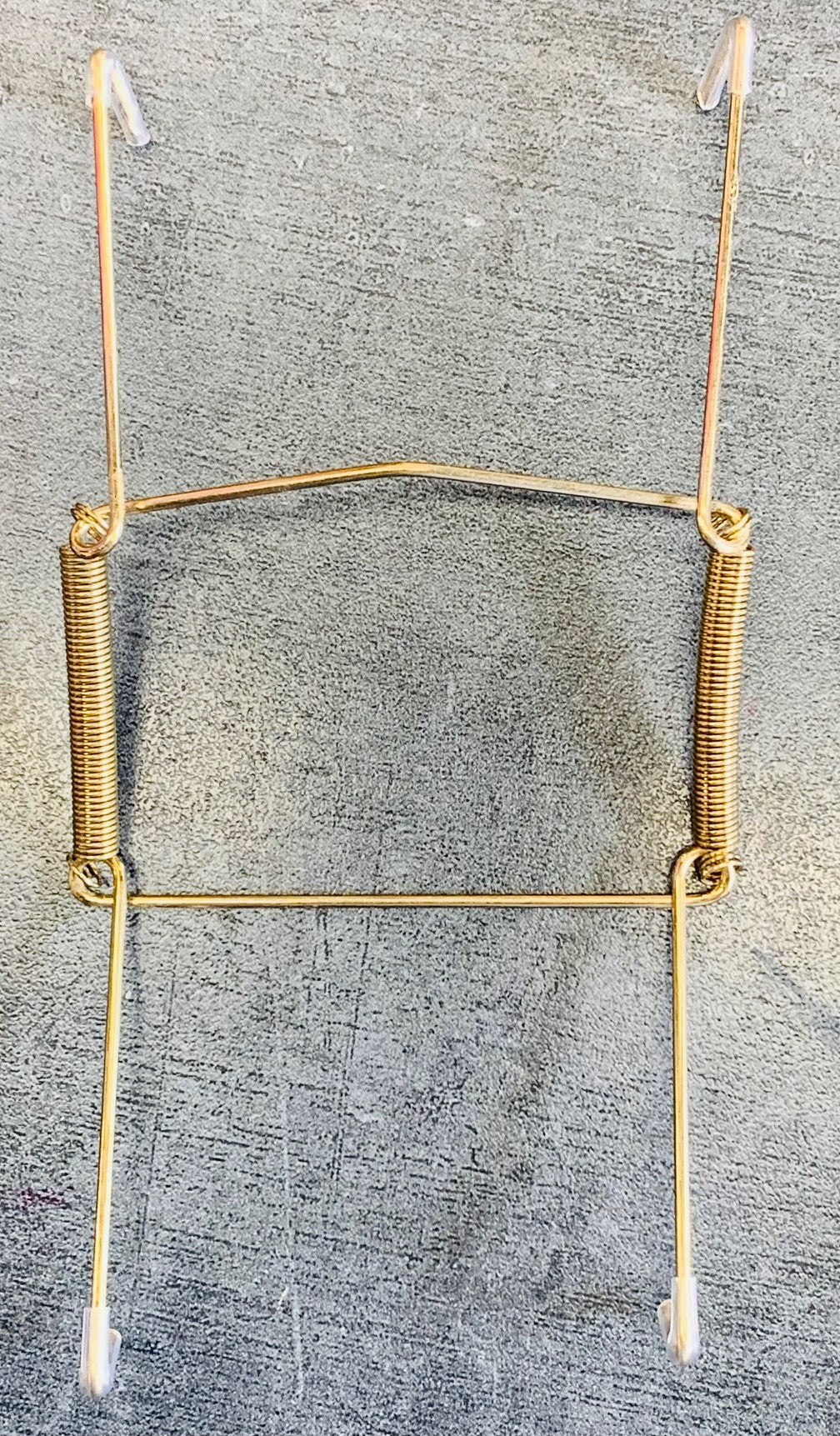 Plate Hanger Gold Wire - 7" to 10"