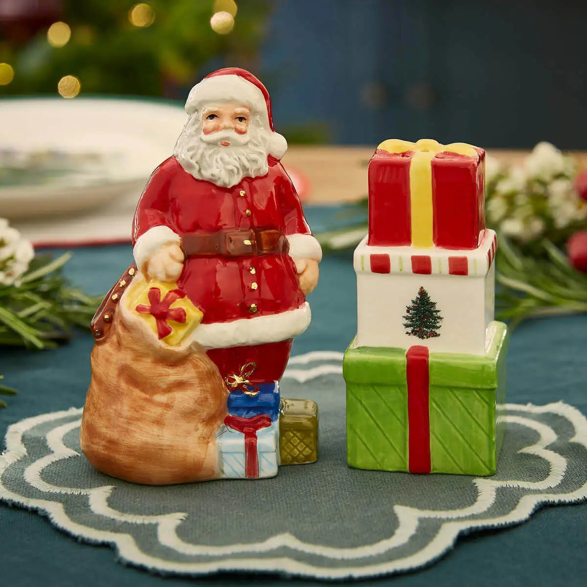 Spode Christmas Tree Santa Salt & Gift Box Pepper 2 piece set Porcelain