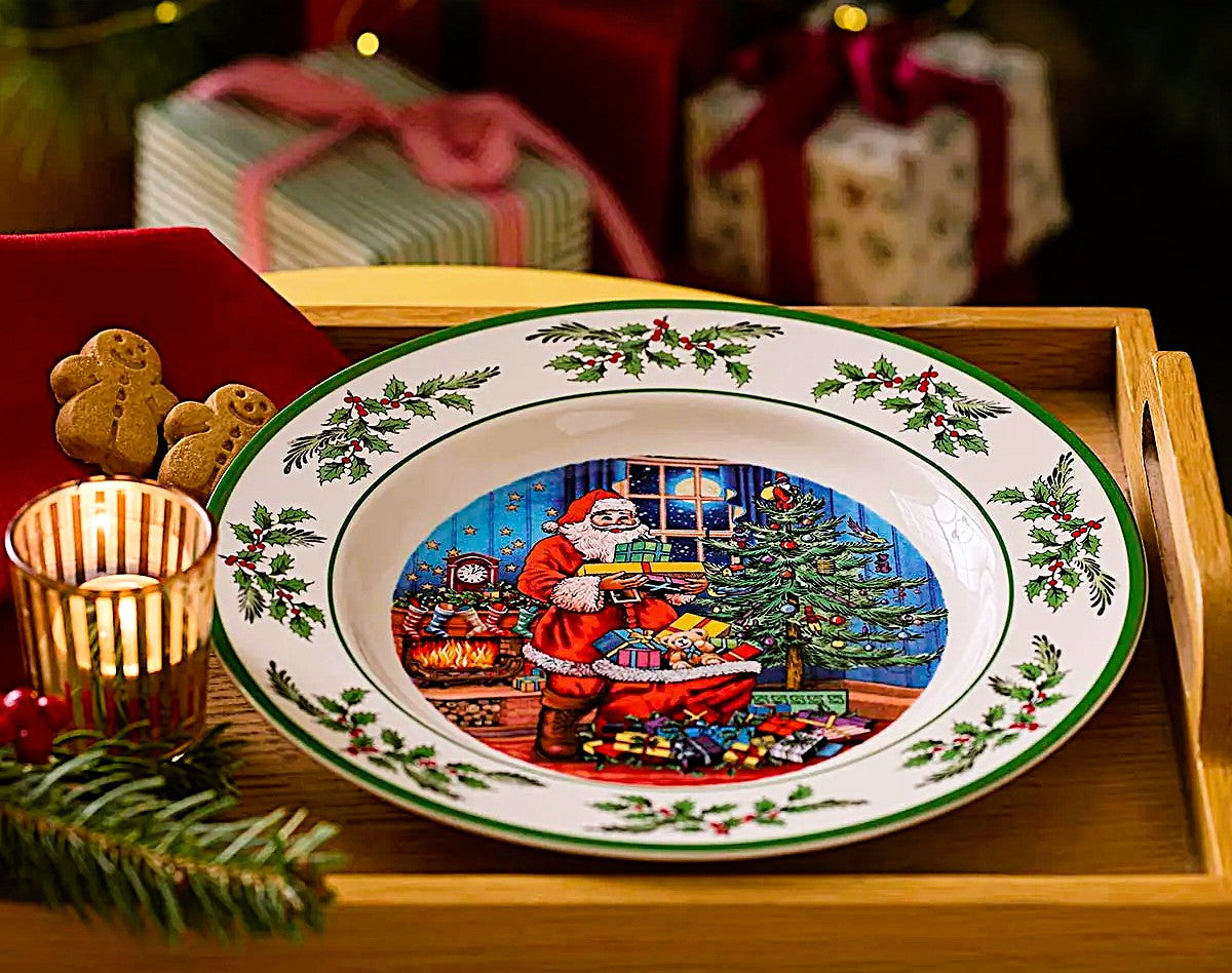 Spode Santa 2026 Annual Christmas Collectors Plate 10"