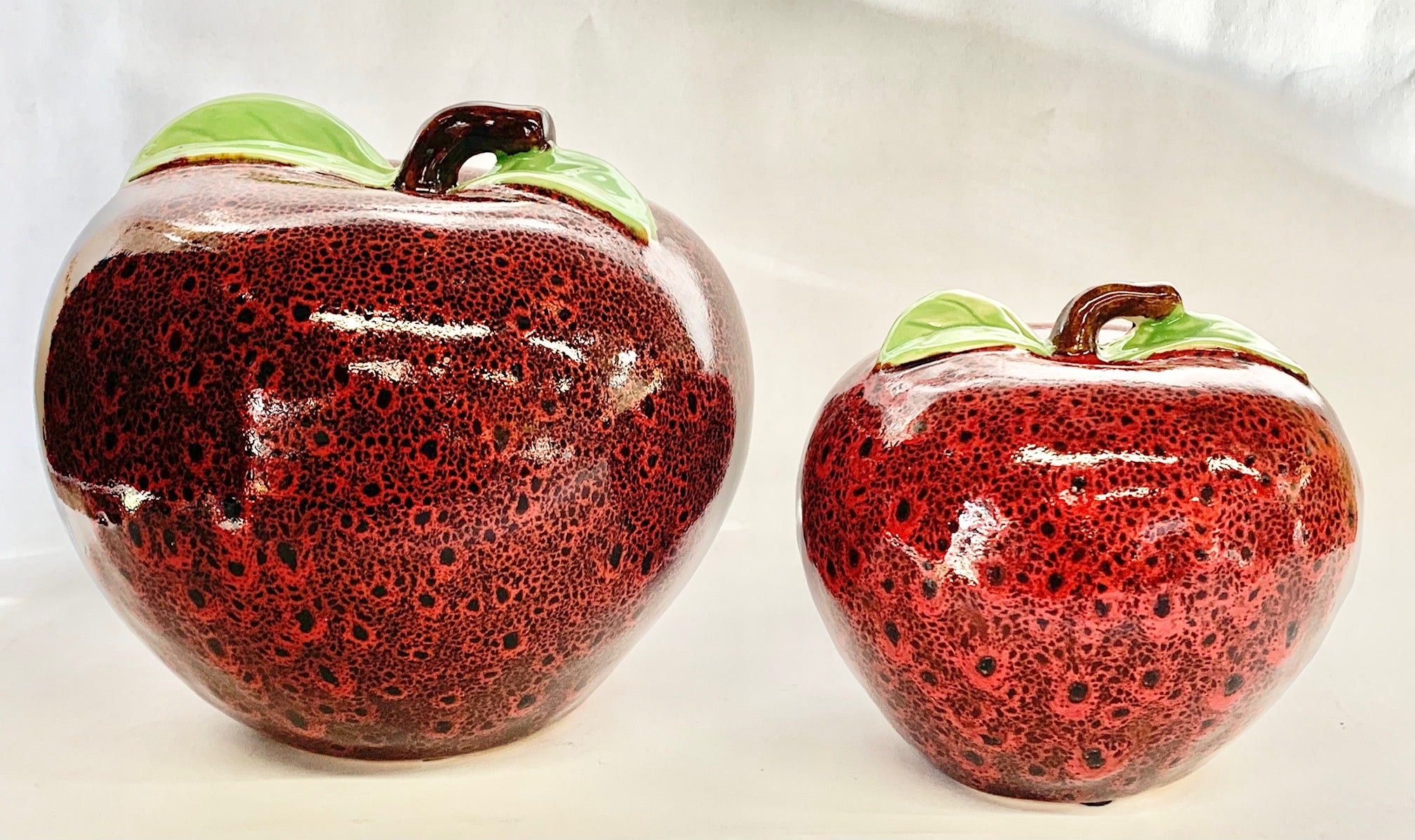 2 Apples Antique Red 8"diameter X 6.5"tall  +  5"diameter X 4.5"tall ceramic - Royal Gift