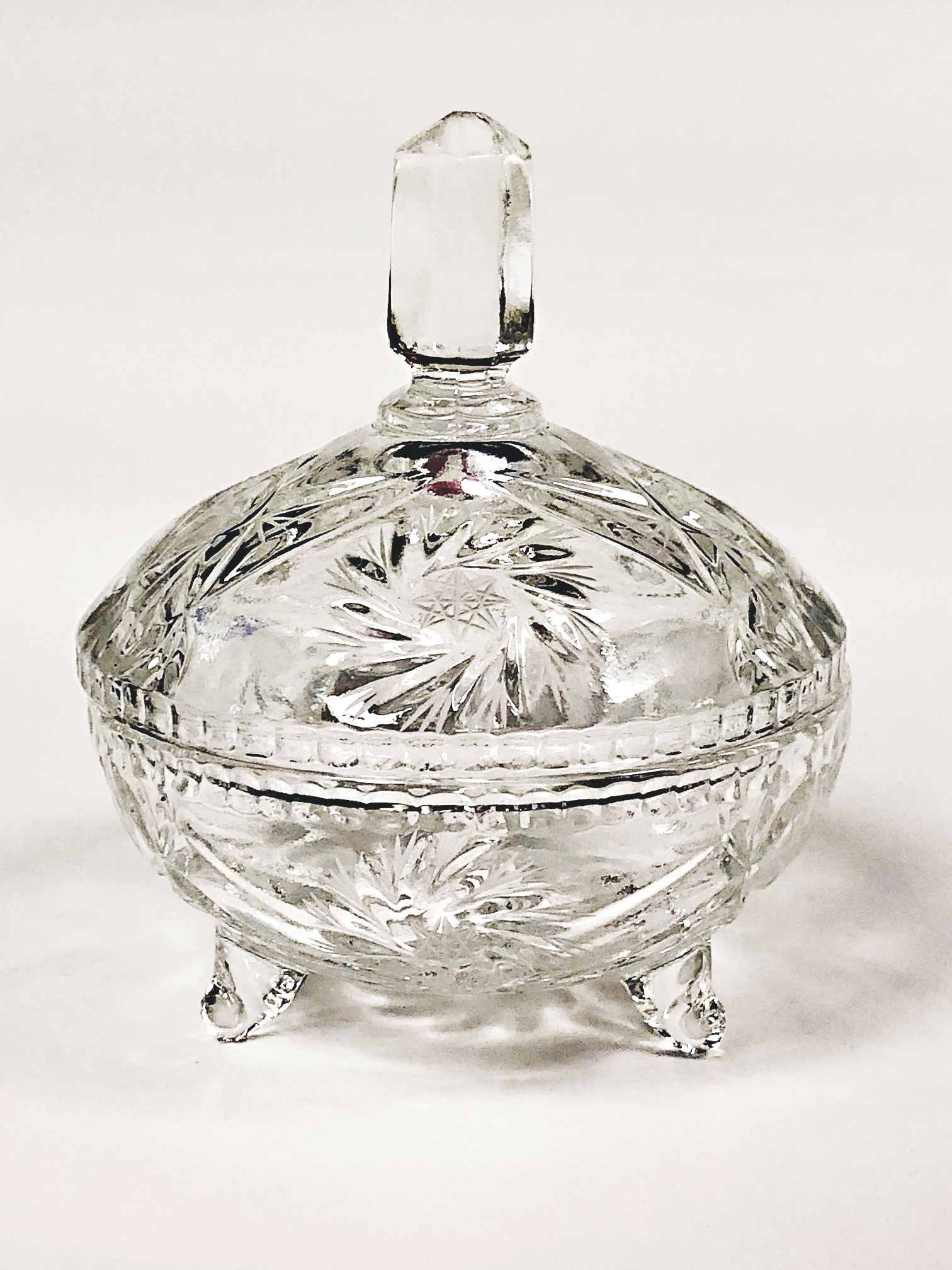 Pinwheel Candy Dish Covered - Royal Gift