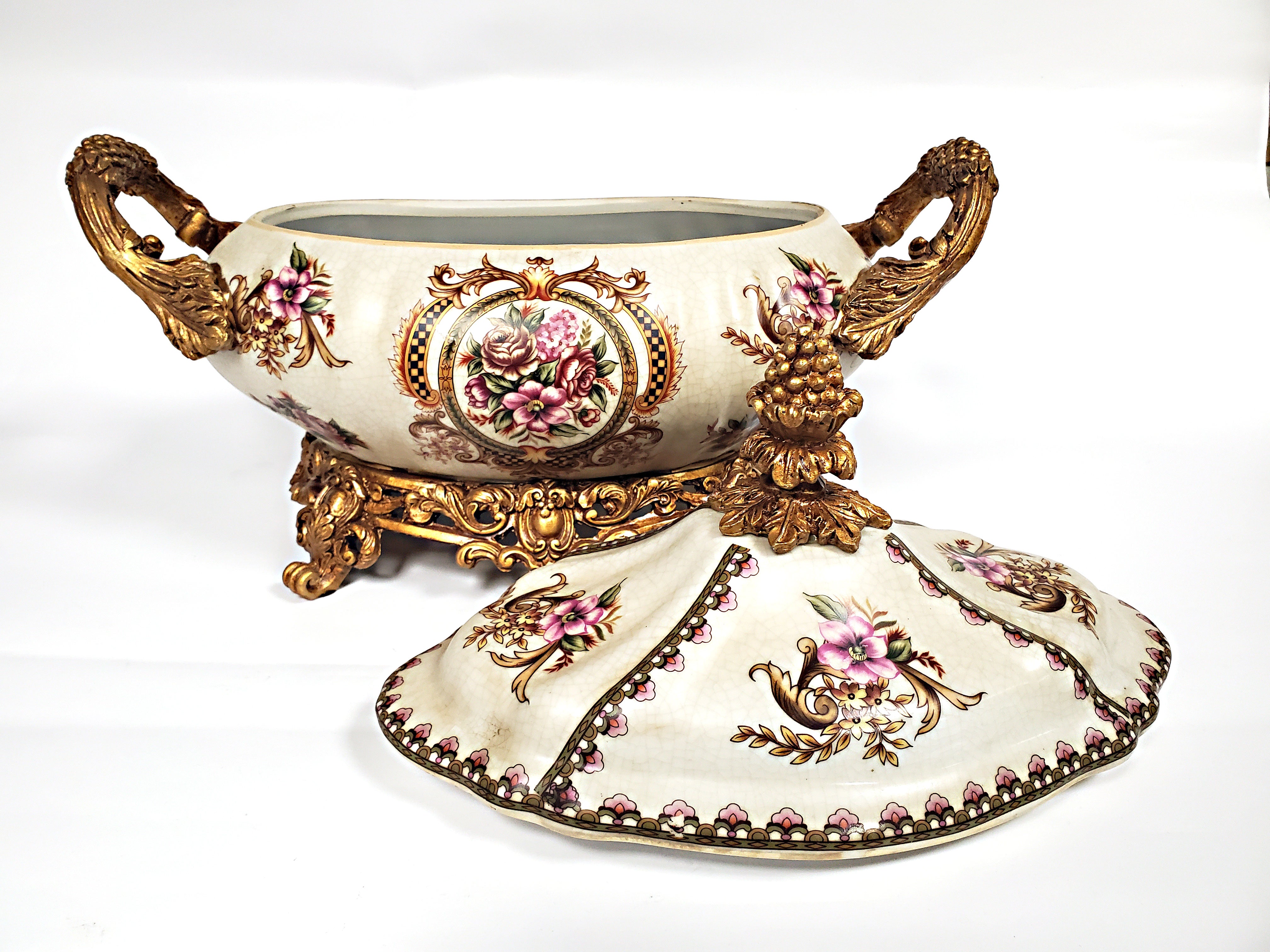 Porcelain Bowl With Cover and Handles from Success Elite - Royal Gift